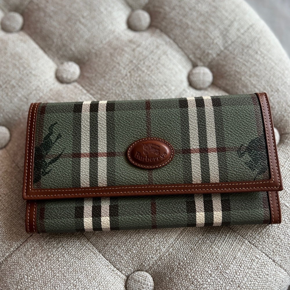 Brand New Authentic Burberry's London Wallet
